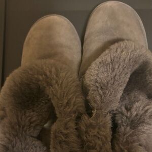UGG Women's Gray Winter Boots